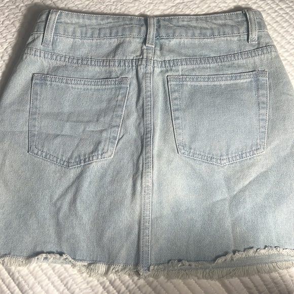 Denim mini skirt w/ bling - Picture 3 of 3